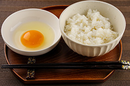 ご飯やお味噌汁無料